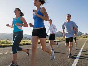Společné běžecké charitativní tréninky "Hýbej se a pomáhej!"