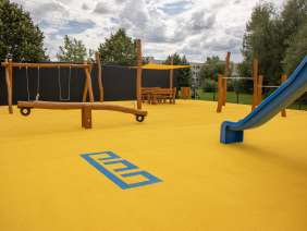  Fotogalerie - Hřiště