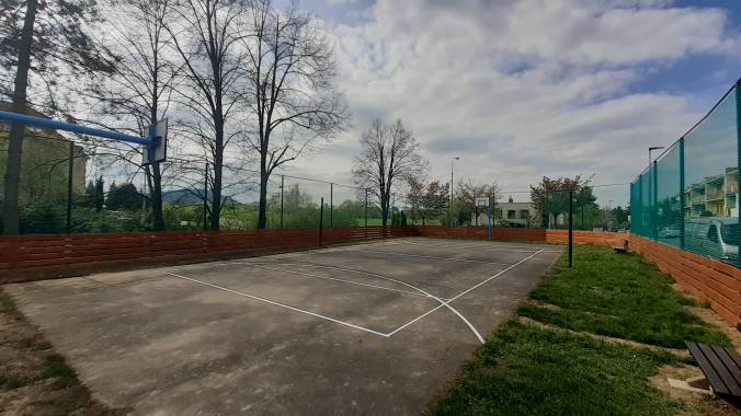  MOB 024 Ohrazení sportovního hřiště